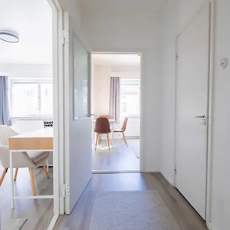 Vuokrakaista Premium Center 44m2 1-3person Free Parking